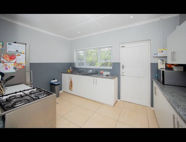 3 BEDROOM HOUSE FOR SALE IN BEACON BAY